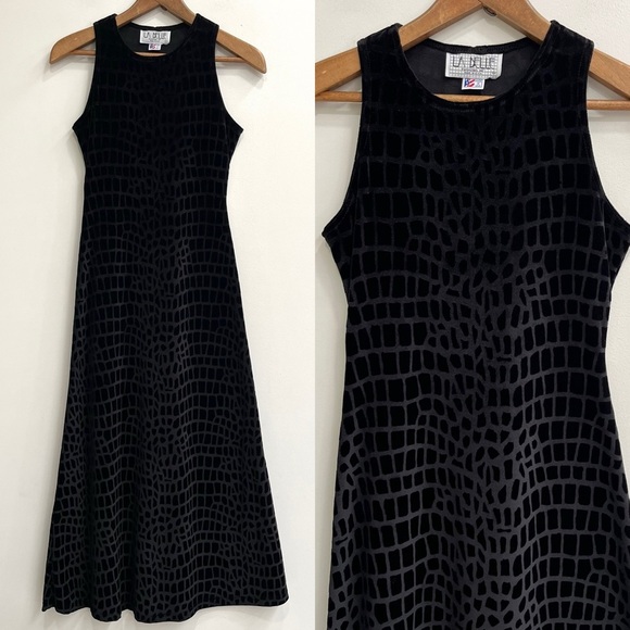 Vintage Dresses & Skirts - Vintage black sleeveless burnout velvet maxi dress with a crocodile print
